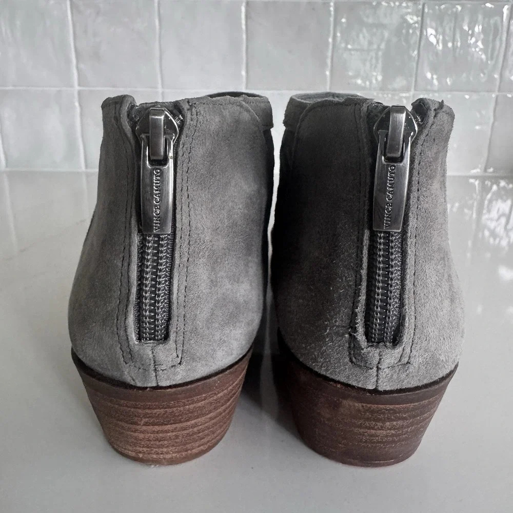 Vince Camuto Pekkan Ankle Bootie Women 8 Grey Perforated Suede‎ Block Heel